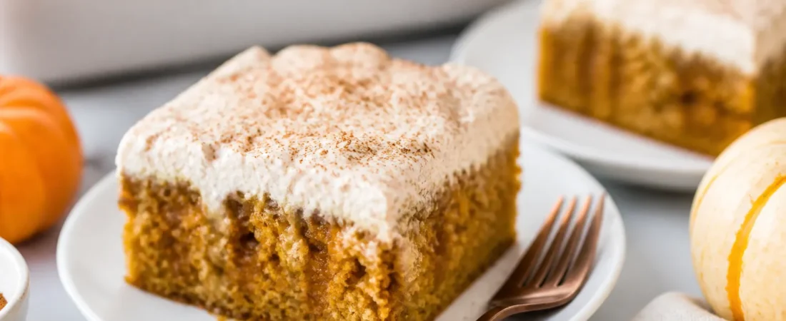 Pumpkin Spice Poke Cake – Cozy, Moist, and Easy